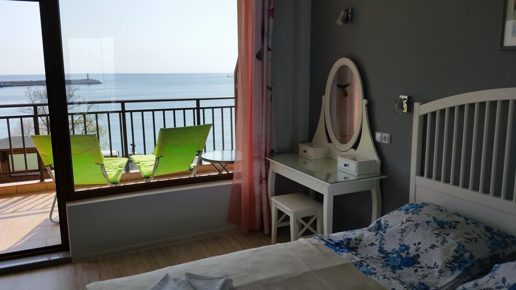 Studios Grace - Port Царёво Экстерьер фото