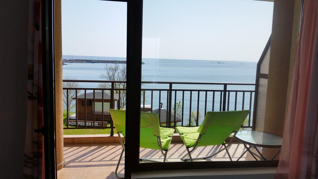 Studios Grace - Port Царёво Экстерьер фото